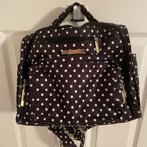 JuJuBe BFF diaper bag/backpack. Machine washable!